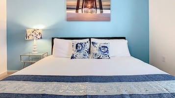 1 Schlafzimmer, Schreibtisch, BĂŒgeleisen/BĂŒgelbrett, Reisekinderbett