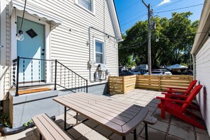 屋外ダイニングエリア