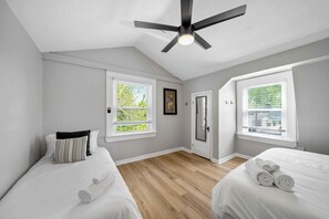 2 室のベッドルーム、WiFi、ベッドシーツ