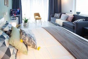 1 chambre, fer et planche à repasser, Wi-Fi gratuit, draps fournis