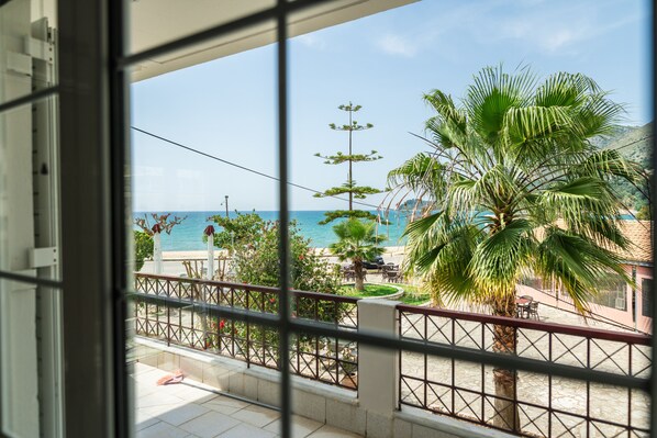 Deluxe Triple Room, Balcony, Sea View | Terrace/patio - Blue Hug Apartments (Igoumenitsa)
