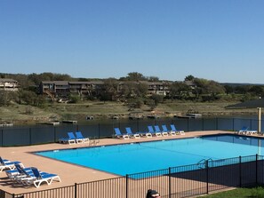 Pool - On Lake Time - 3 Bed / 2.5 Bath Pet Friendly Condo in Point Venture - All Amenities Included (Point Venture)