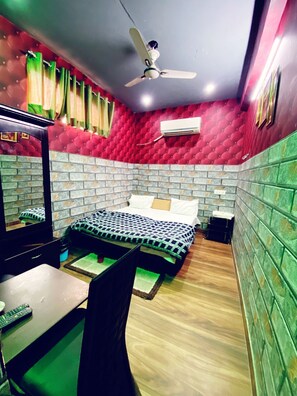 Standard Room | Iron/ironing board, free WiFi, bed sheets - Manali Hotel By GRB (New Delhi)