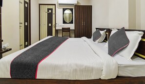 Classic Double Room | Bed sheets