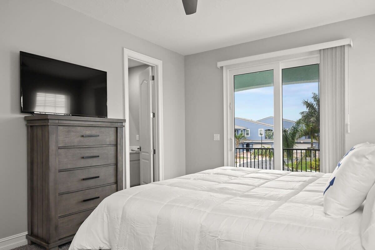 5 bedrooms, iron/ironing board, travel crib, WiFi