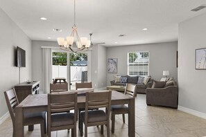 TV, table football, offices - Private Pool!  Fortebello Beachside 162 (Indian Harbour Beach)