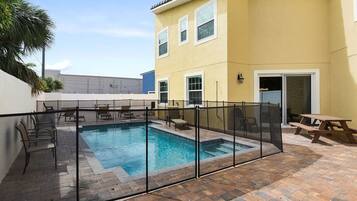 Piscine