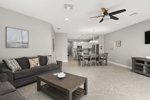 TV, offices - Fortebello Beachside 166 (Indian Harbour Beach)