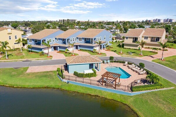 Exterior - Fortebello Beachside 166 (Indian Harbour Beach)