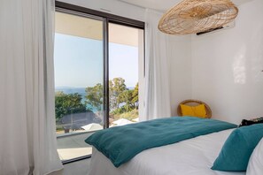 4 makuuhuonetta, tallelokero huoneessa, ilmainen Wi-Fi, vuodevaatteet