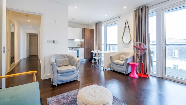 未分类图片，第 1 张，共 18 张，按钮