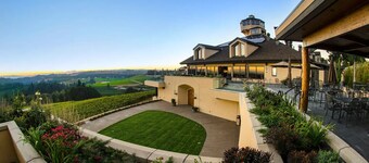 Private Willamette Valley Retreat Near State Park!
