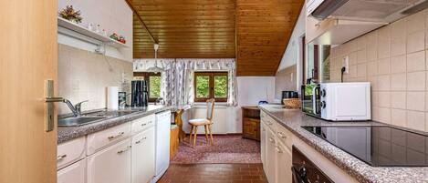 Refrigerador, horno, parrilla de estufa y lavavajillas