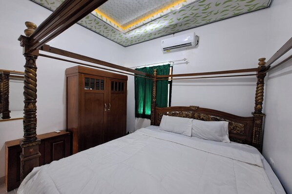Free WiFi, bed sheets - OYO 93814 Amanda Homestay (Bandar Lampung)