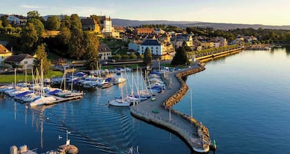 Exclusive Geneva Region Retreat with Pool