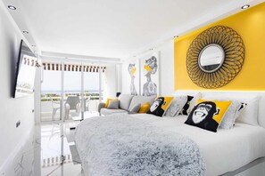 Iron/ironing board, travel cot, WiFi, bed sheets