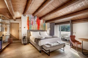Superior Room | Egyptian cotton sheets, premium bedding, down comforters, pillowtop beds - Dimora Bonafede Ibla Design Rooms (Ragusa)