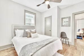 2 slaapkamers, een strijkplank/strijkijzer, wifi, beddengoed