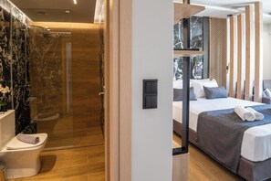 Standard Suite | Bathroom