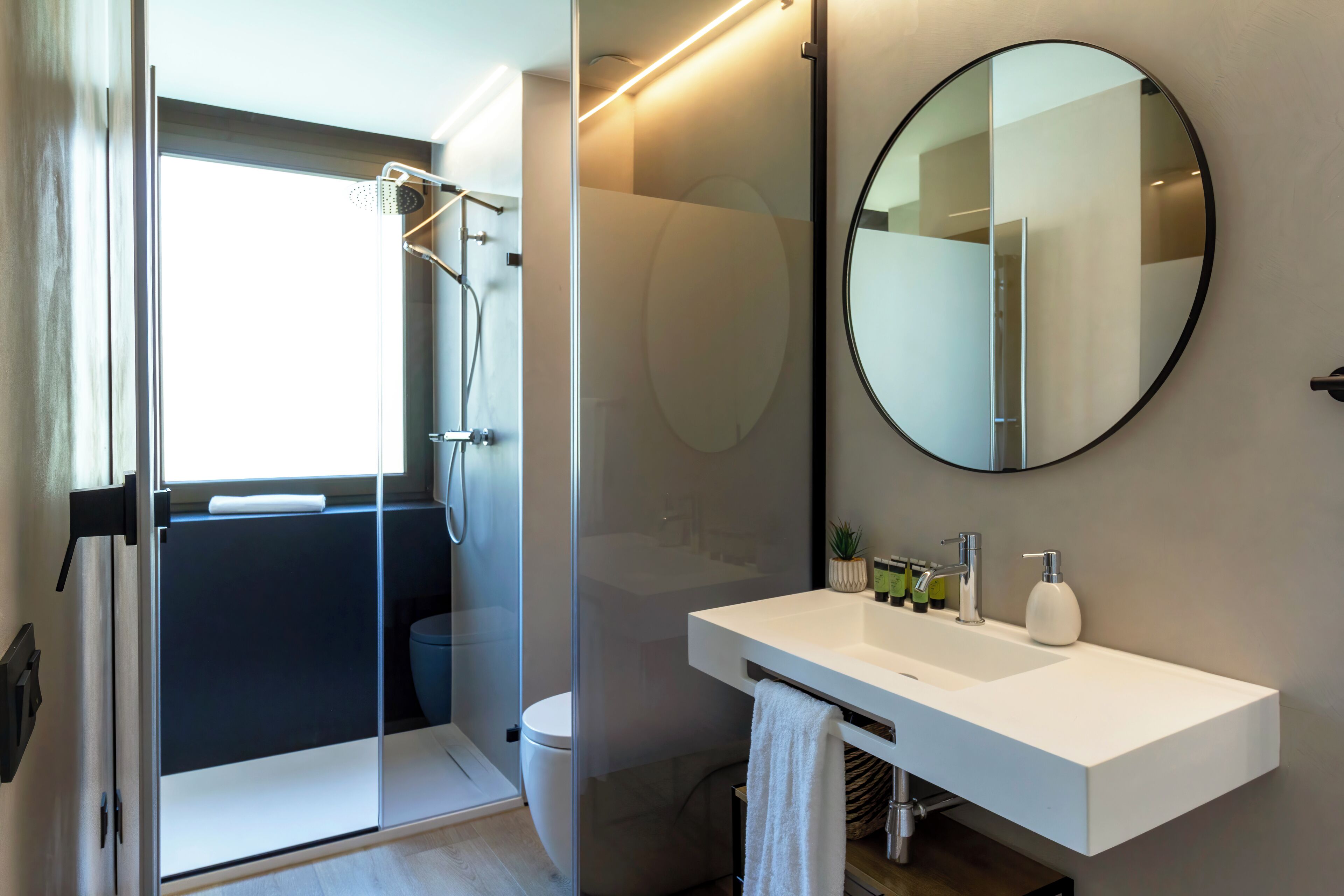 Superior Apartment, 1 Queen Bed with Sofa bed | Bathroom