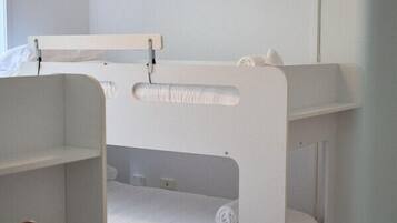 3 bedrooms, desk, iron/ironing board, travel crib