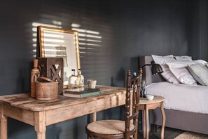 1 chambre, bureau, fer et planche à repasser, Wi-Fi gratuit