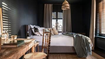 1 slaapkamer, een bureau, een strijkplank/strijkijzer, gratis wifi