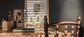 Luxury room with en suite bathroom