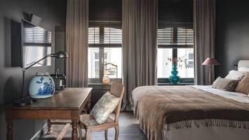 1 dormitorio, escritorio, tabla de planchar con plancha y wifi gratis