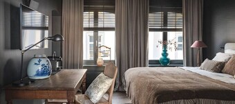 Luxury room with en suite bathroom - The Safe