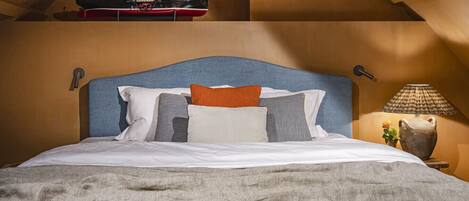 2 slaapkamers, een bureau, een strijkplank/strijkijzer, gratis wifi