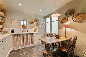 Dining - Guesthouse Groeninghe in the centre of Bruges (Brugge)