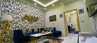 the Realtors inn Luxurious 1bed Apartment dha 2