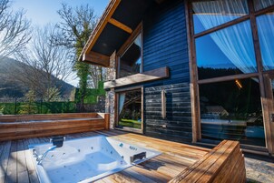 Vila exclusiva | Banheira de hidromassagem
