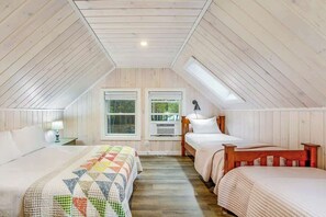 Unclassified image, 5 of 25, button