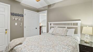 4 quartos, ferros/tábuas de passar roupa, Wi-Fi de cortesia