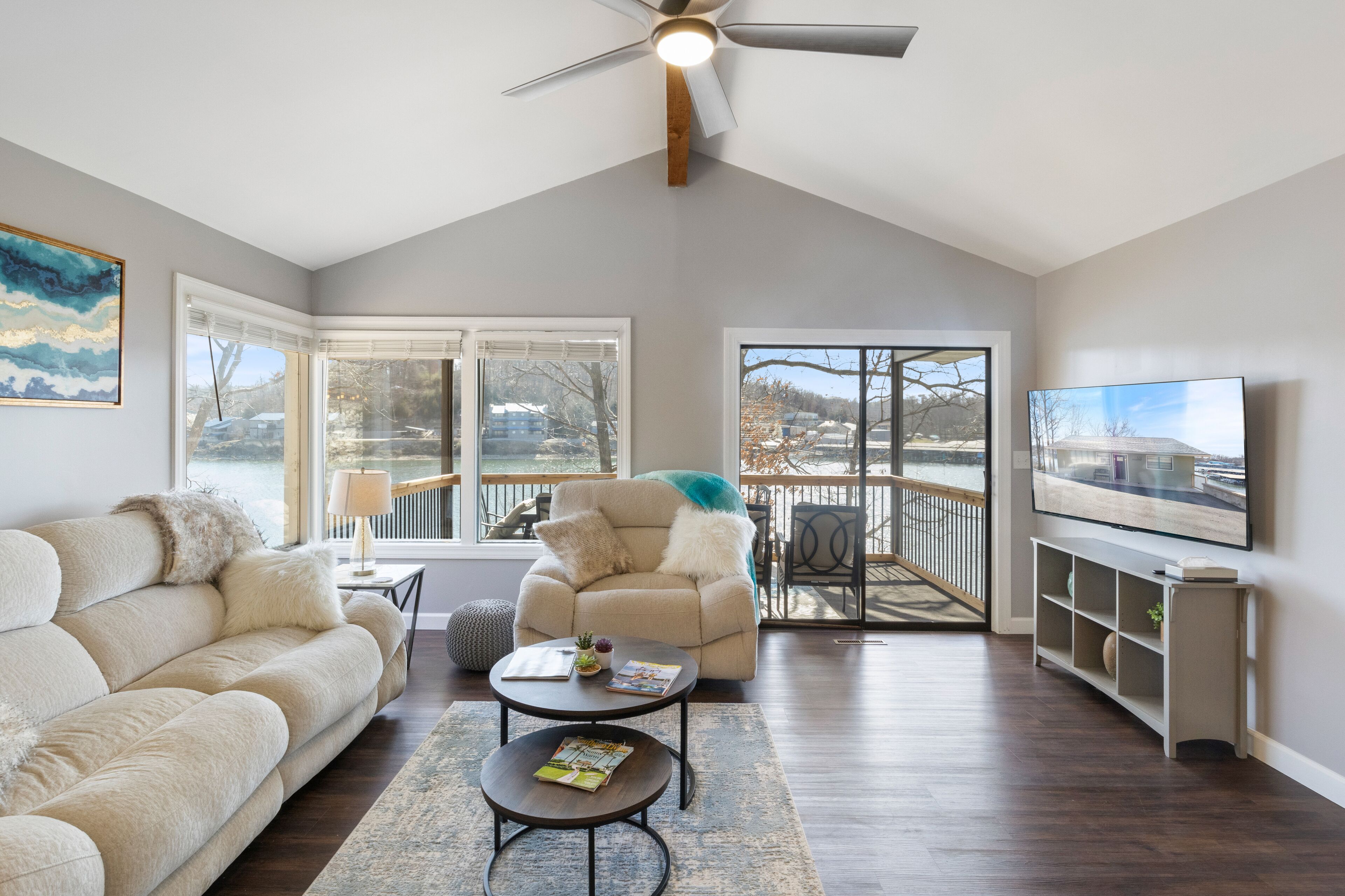 智能电视、电子游戏