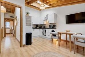 Interior - The Hoxton Loft - top floor Shoreditch apartment (London)