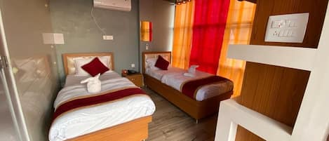 Deluxe Double or Twin Room, City View