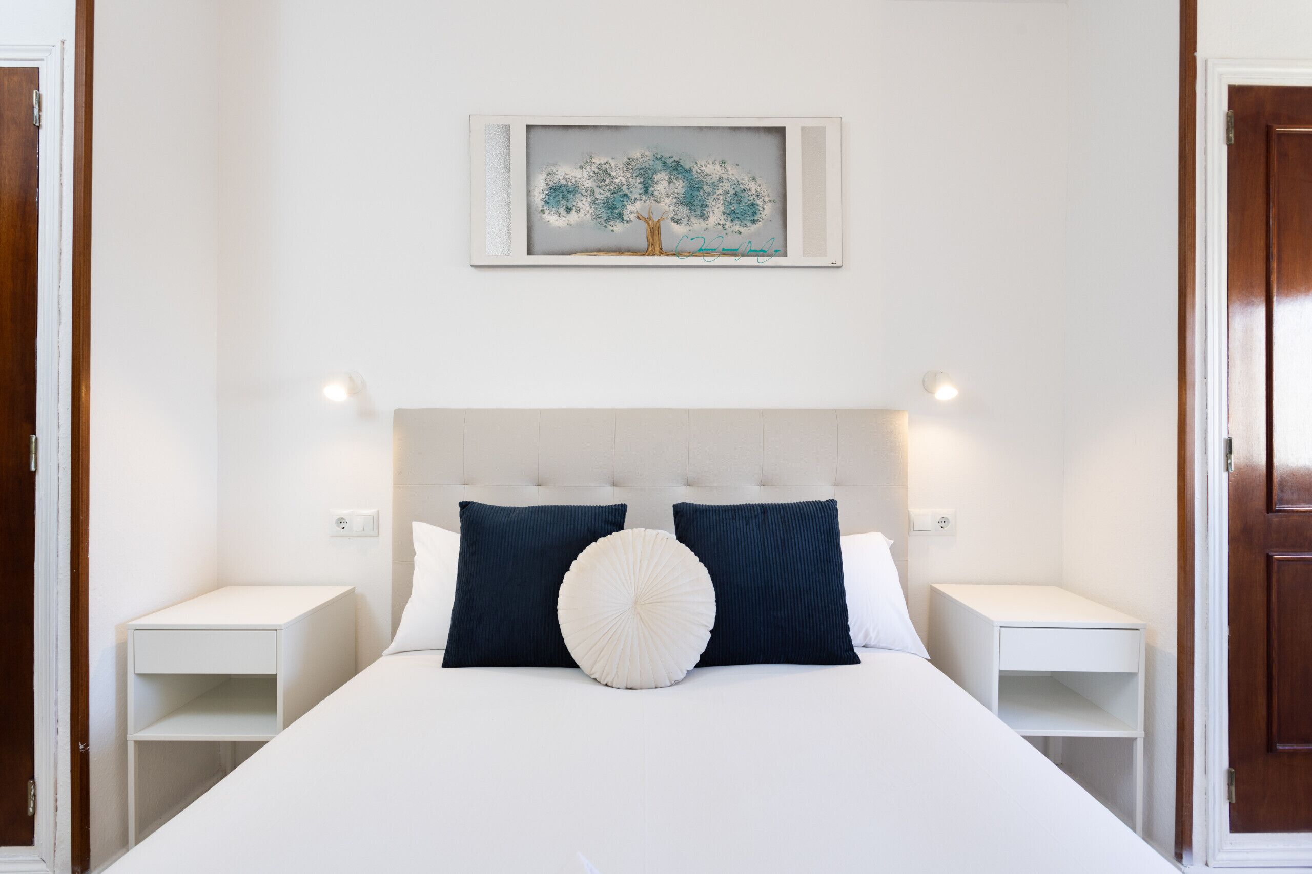 Fer et planche à repasser, Wi-Fi gratuit, draps fournis