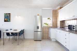 Fridge, microwave, coffee/tea maker, electric kettle