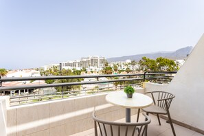 Outdoor dining - SM Adeje Sunny Place 4 (Costa Adeje)