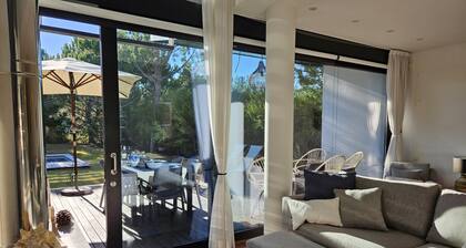 Tr ia Beach House With Pool