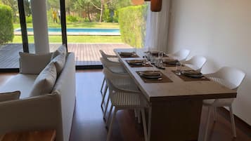 3 bedrooms