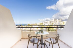 Outdoor dining - COSTA ADEJE BEACH & SUN SEA VIEW 2 (Costa Adeje)