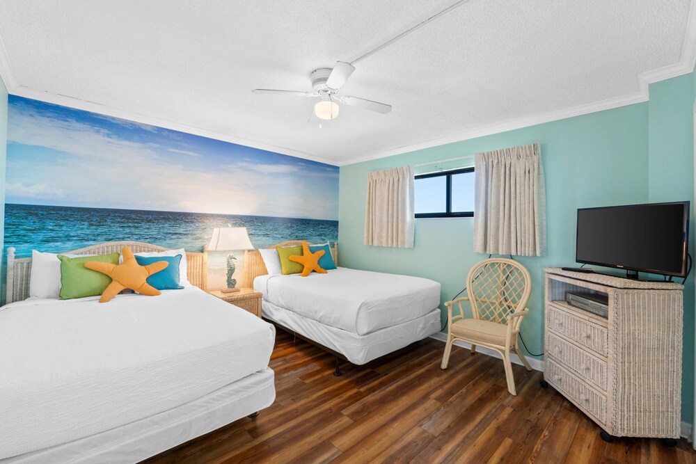 Summerhouse 410B Beachfront, 2 Pools, East End, Free Activities Incl