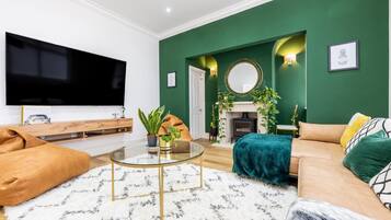 Smart TV, books