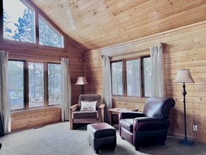 Smart TV, fireplace - Lighthouse Point on the Minong Flowage (Gordon)