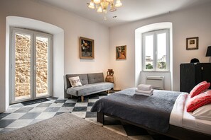 Departamento Premium, 3 habitaciones, vista al jardín | 3 habitaciones y caja de seguridad en la habitación