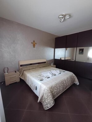 Appartement, 1 chambre, non-fumeurs, cuisine | 1 chambre, rideaux occultants, chambres insonorisées, Wi-Fi gratuit
